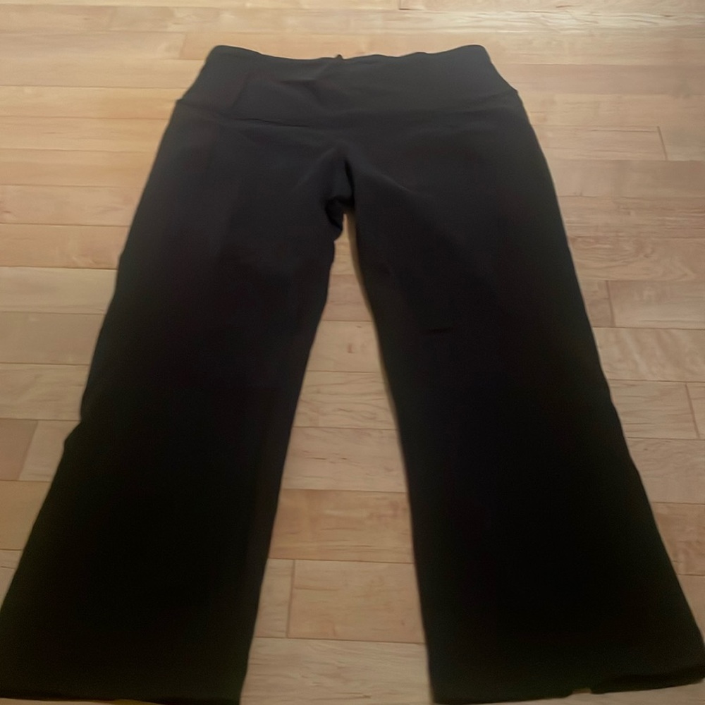 Lululemon black leggings size 6
